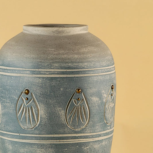 sky stone terracotta vase medium closeup 1
