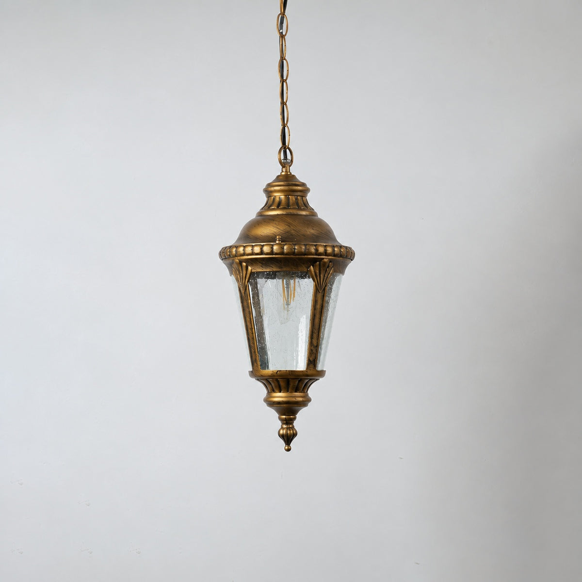 Traditional Outdoor Hanging Lamp - Gold