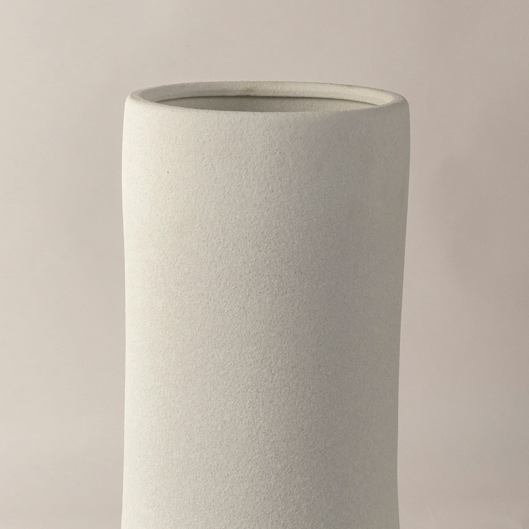 Yuu Ceramic Vase - White