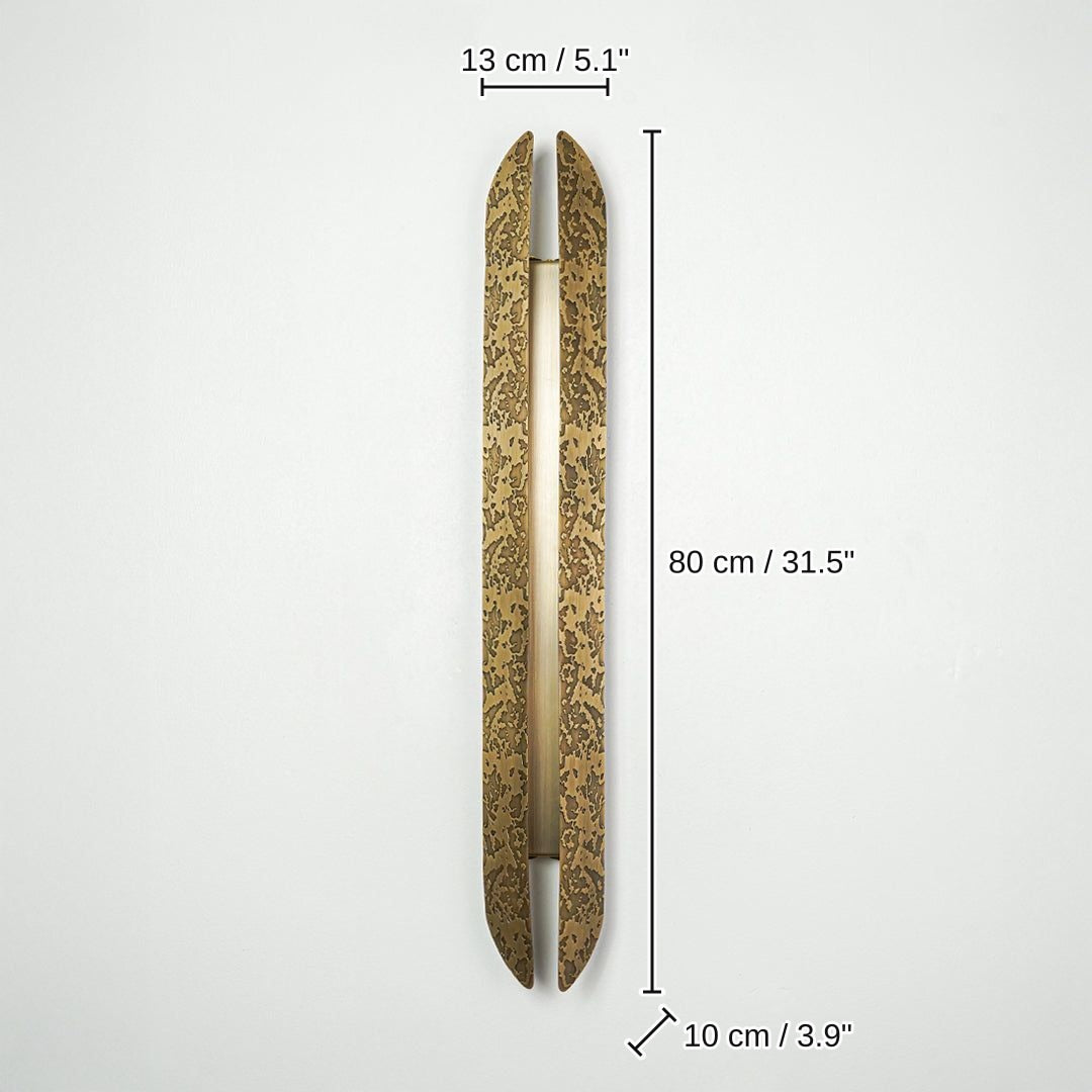 Minimal gold wall light with slim vertical textured glass shade, 80 x 13 x 10 cm (31.5 x 5.1 x 3.9 inches) dimensions