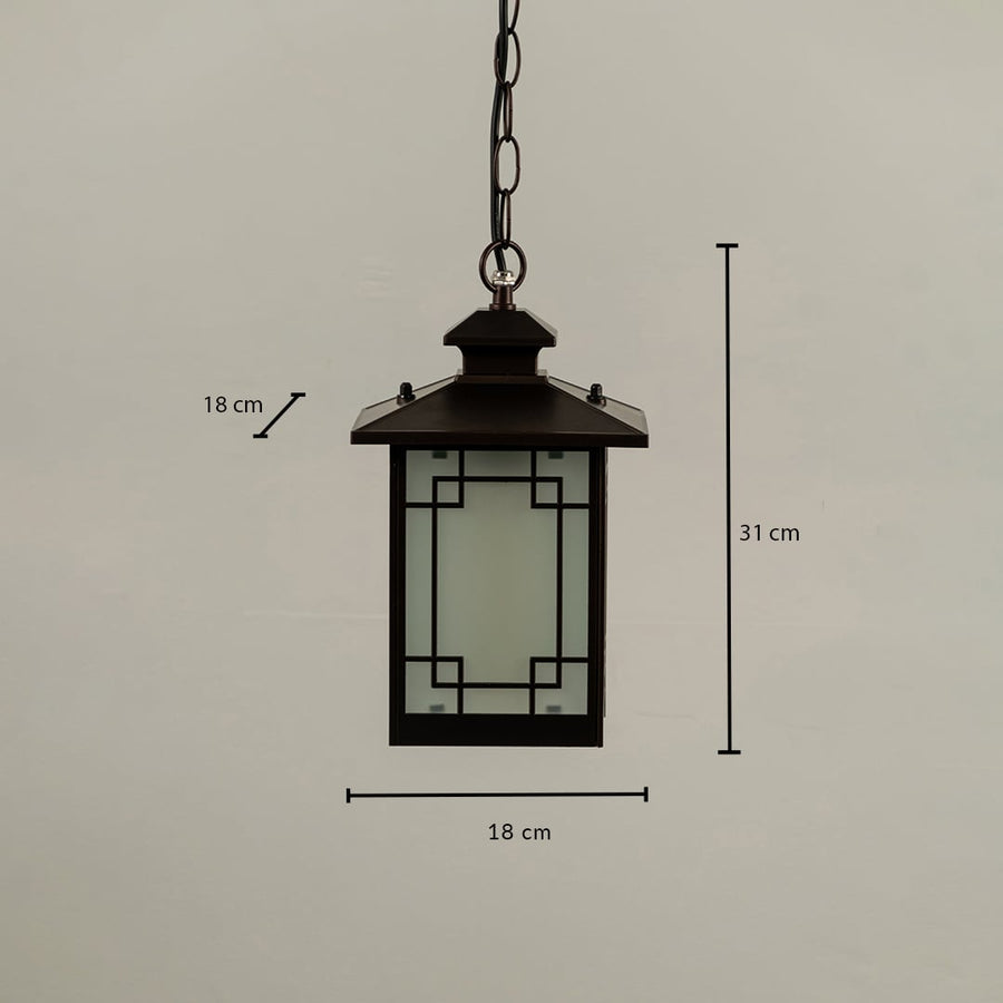 Black hanging lantern with frosted geometric glass showing dimensions 31 cm height and 18 cm width ideal for accurate placement in outdoor ceilings.