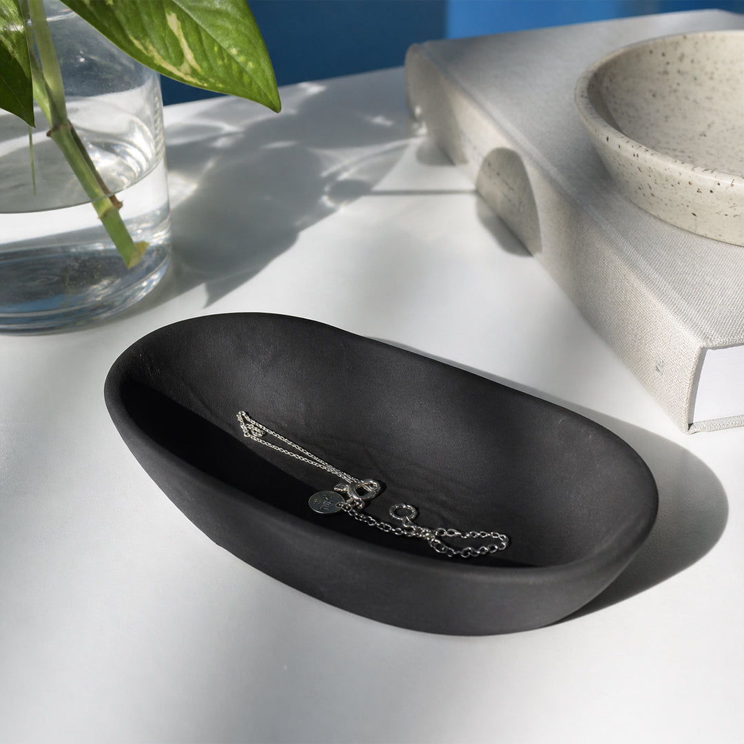 Caviar Black Ceramic Decorative Tray