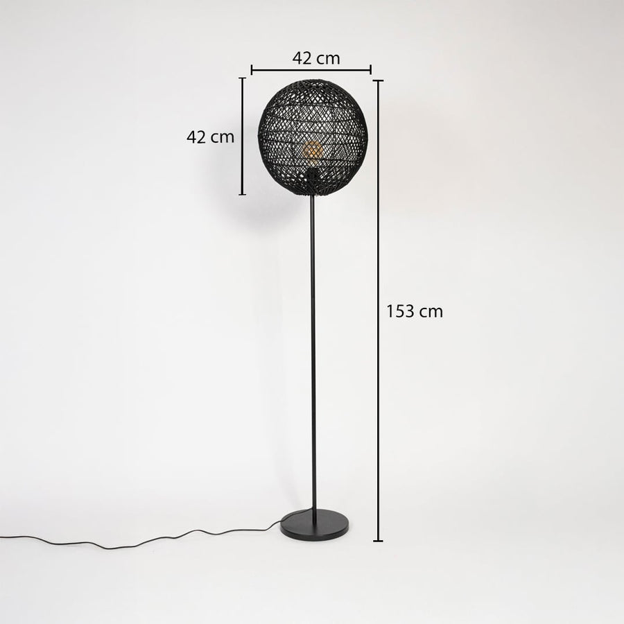 Black floor lamp with woven rattan globe shade measuring 153 cm height and 42 cm width and 42 cm depth.