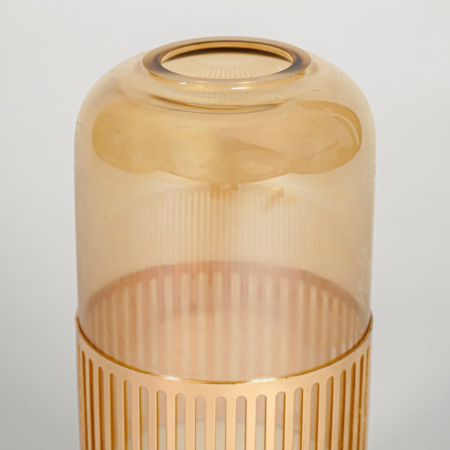 derifa glass vase large closeup
