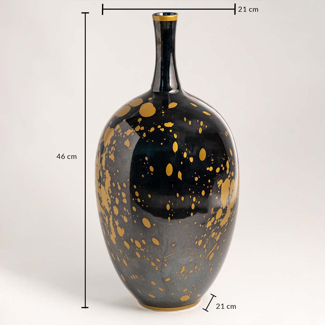 Dimension image of decorative glass vase with black and gold finish showing height and base width for accurate decor placement.