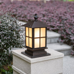 Dyer Outdoor Gate Light