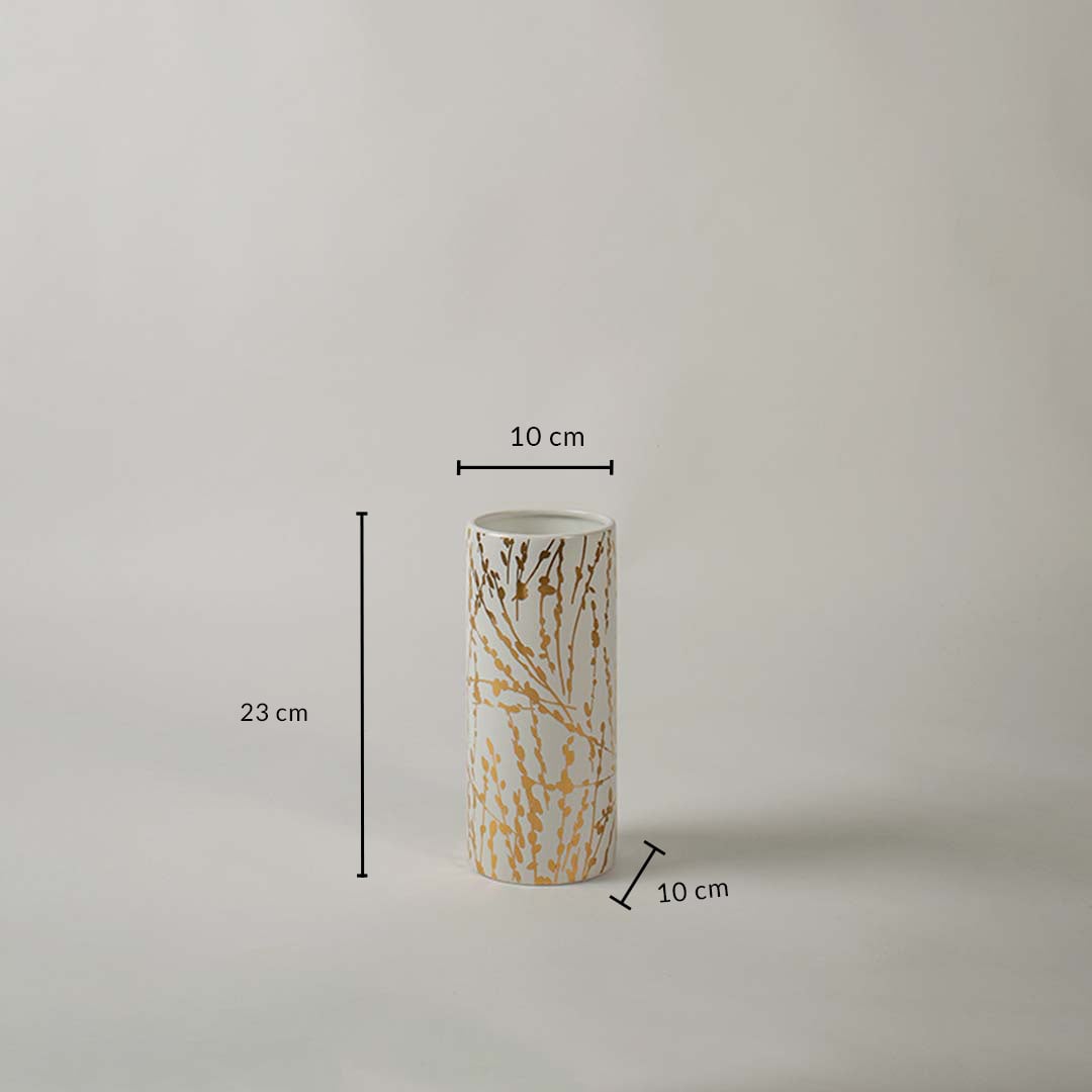 Tall white vase with ribbed texture and gold details shown with measurements 46.5 cm height 13.5 cm top width and 12 cm base width for clear size clarity.