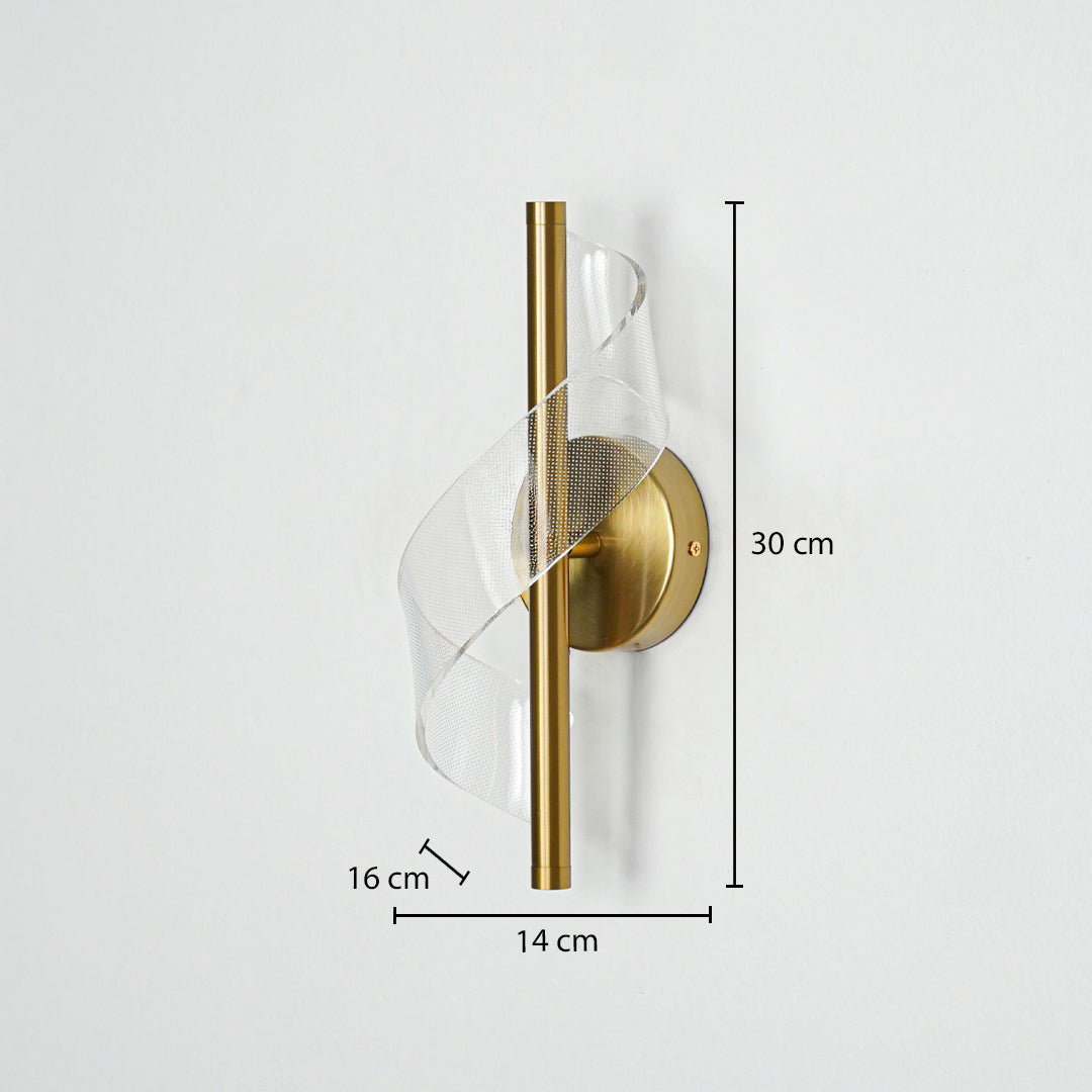 Gold metal mesh wall light with 30 cm height 14 cm width and 16 cm depth for modern decor spaces.