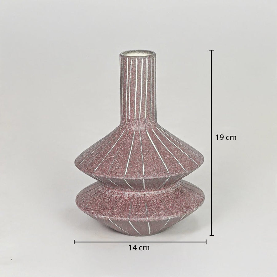 Pink ceramic decorative vase size 19 cm height 14 cm length modern textured flower vase dimension reference image.