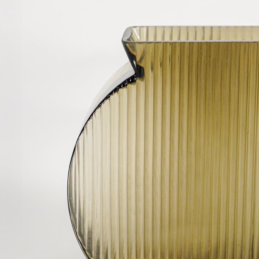 flanco glass vase small closeup