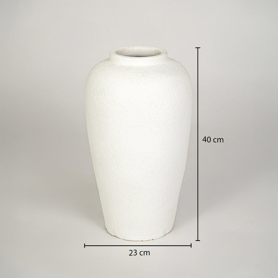 Dimension image of white ceramic floor vase measuring 40 cm for modern home decor with textured finish.