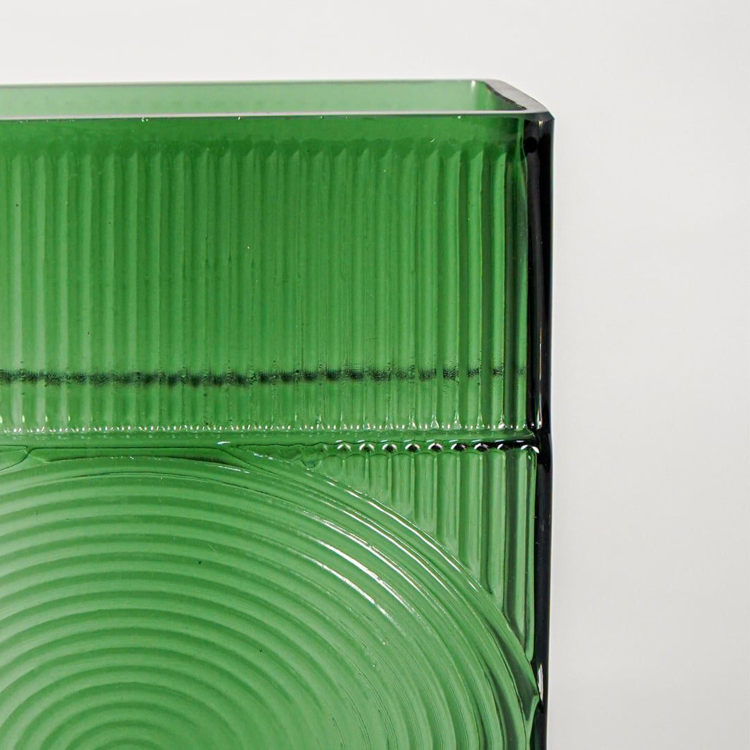 gammel glass vase small closeup