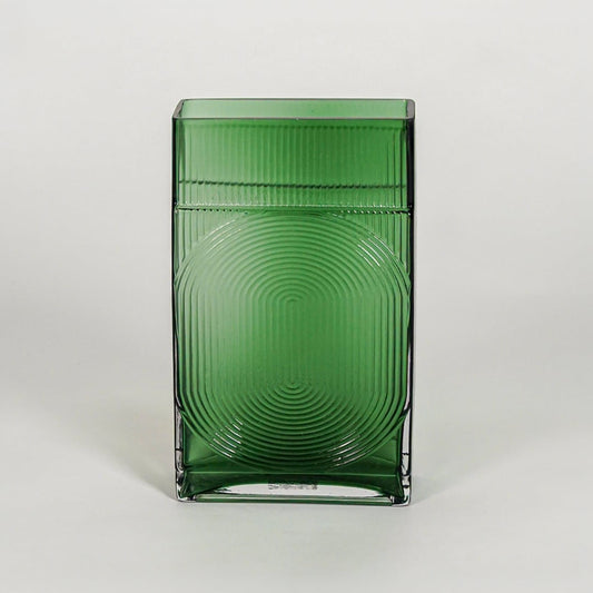 gammel glass vase small white background