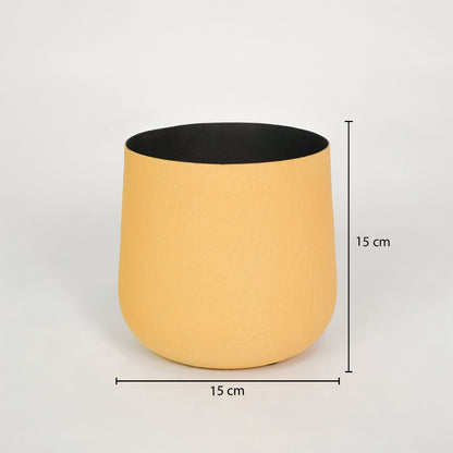 Dimension image of a matte yellow tapered ceramic planter pot with a black interior showing 15 cm height and 15 cm width.