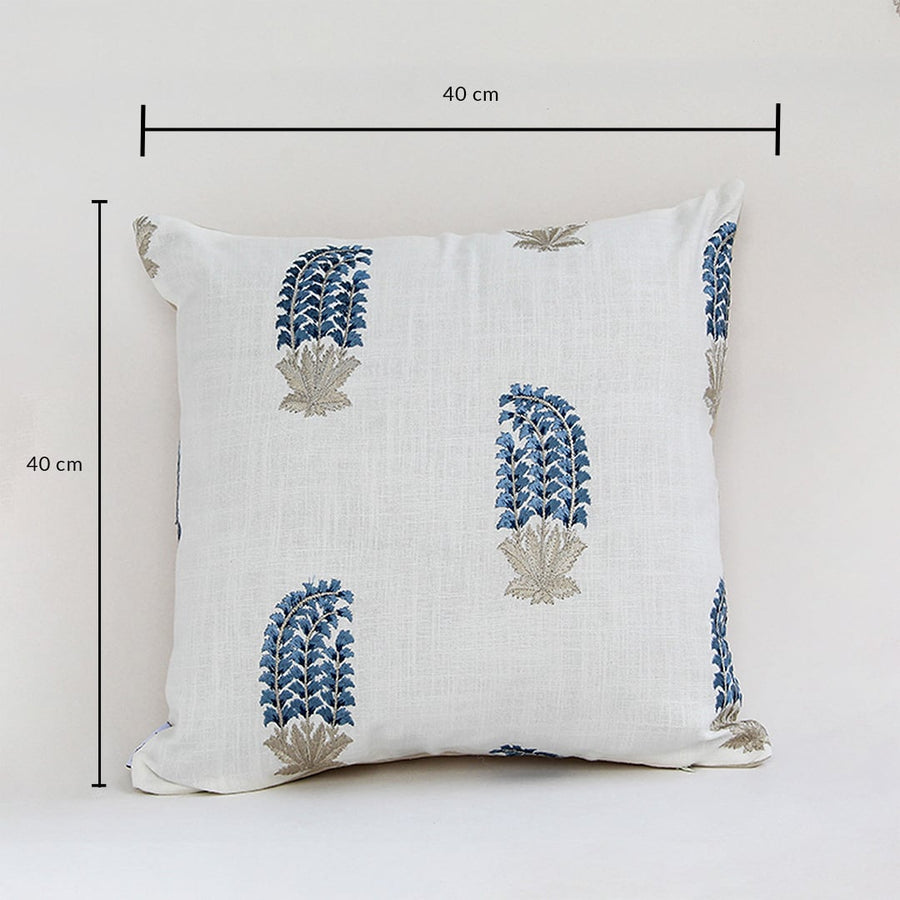Square cushion cover measuring 40 x 40 cm suitable for sofa chair bed and living room decorative placement.