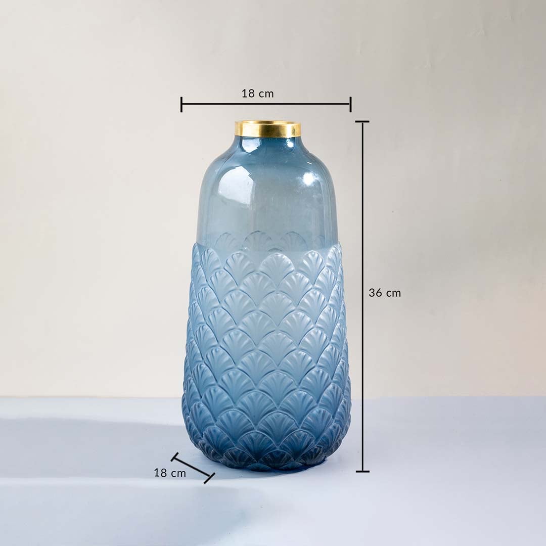 Tall blue glass vase with diamond texture showing dimensions approx 30 cm height and 14 cm diameter for interior decor placement.