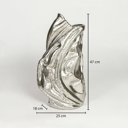 Silver sculptural decor dimension image showing 47 cm height and 25 cm width artistic metallic statement piece for modern home decor.