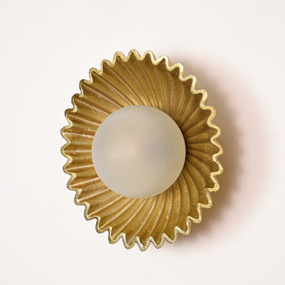 Kinzu Metal Wall Light - Gold