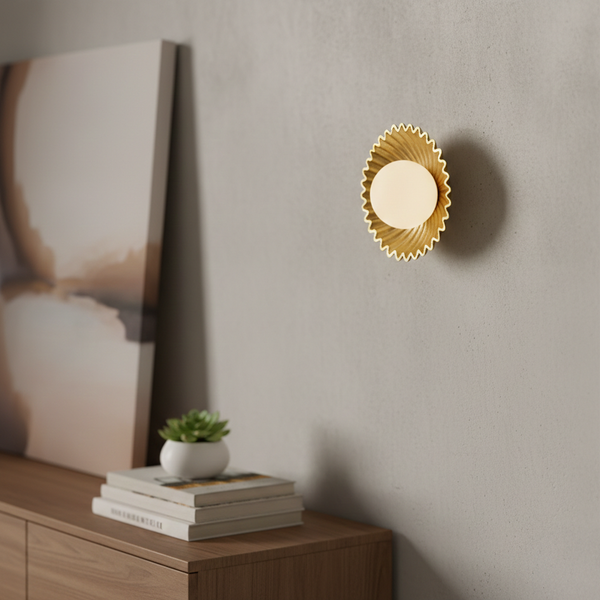Kinzu Metal Wall Light - Gold