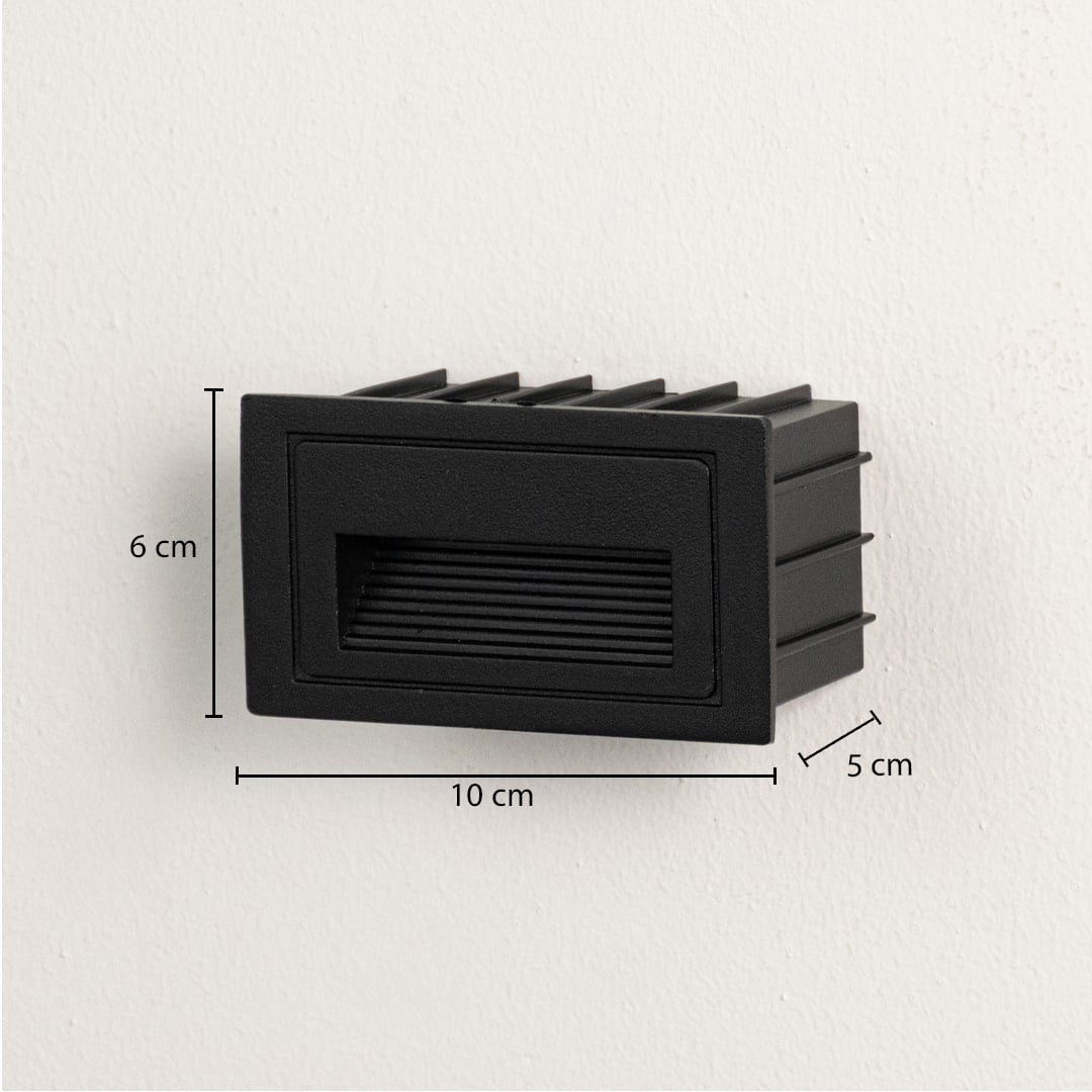 Recessed step light dimension image showing height 6 cm width 10 cm and depth 5 cm with matte black finish.