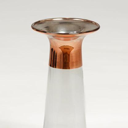 Detailed view of luxury glass vase neck featuring polished gold rim finish perfect for sophisticated floral arrangements.