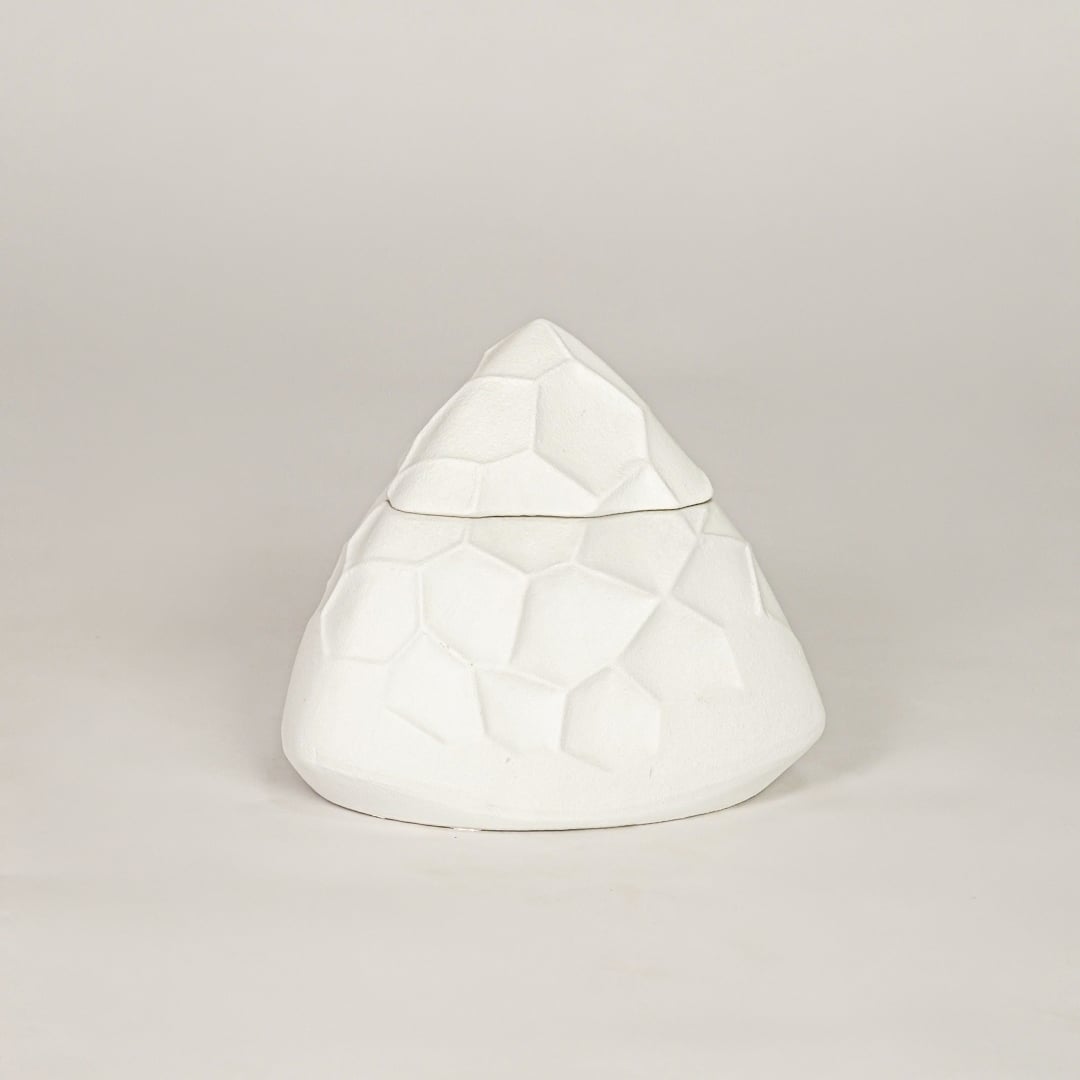 mayo chacota finish ceramic vase white white background