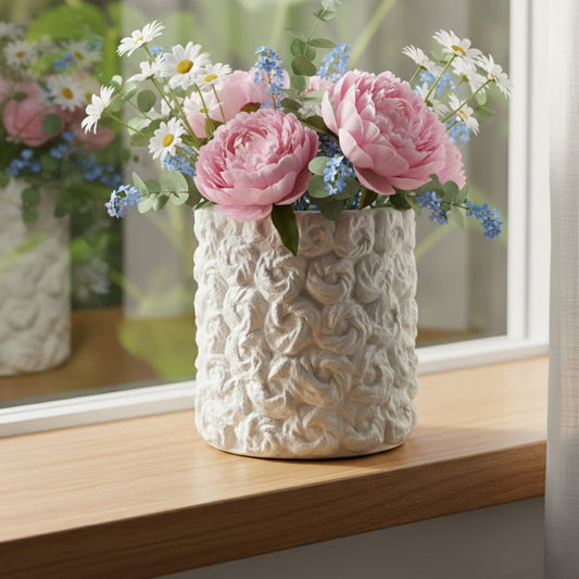 menhir white ceramic vase medium main lifestyle