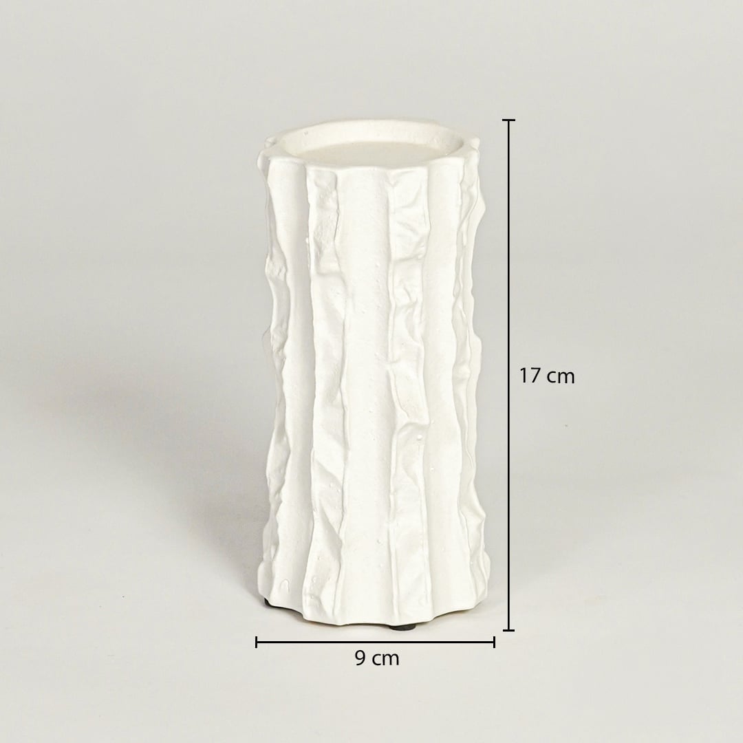 White textured ceramic vase dimension image with 17 cm height and 9 cm width for modern shelf decor.