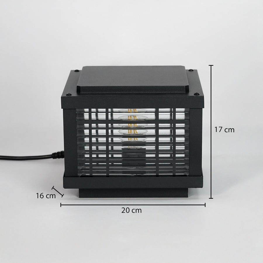 Black outdoor gate light dimension image with 17 cm height and 20 cm width for decor use.