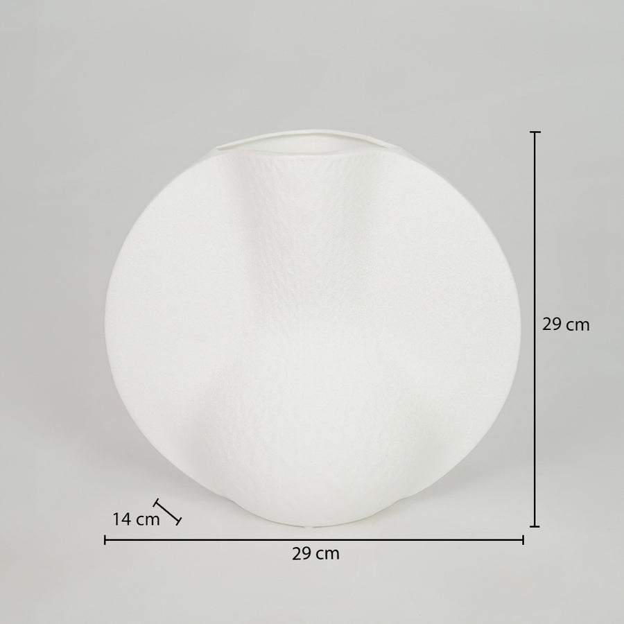 Dimension image of white ceramic decor plate measuring 29 cm for modern dining table styling with matte finish.