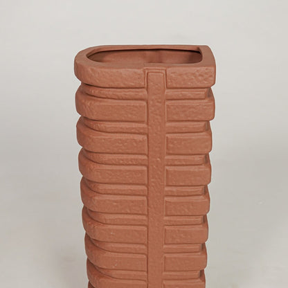 neocong ceramic vase brown closeup