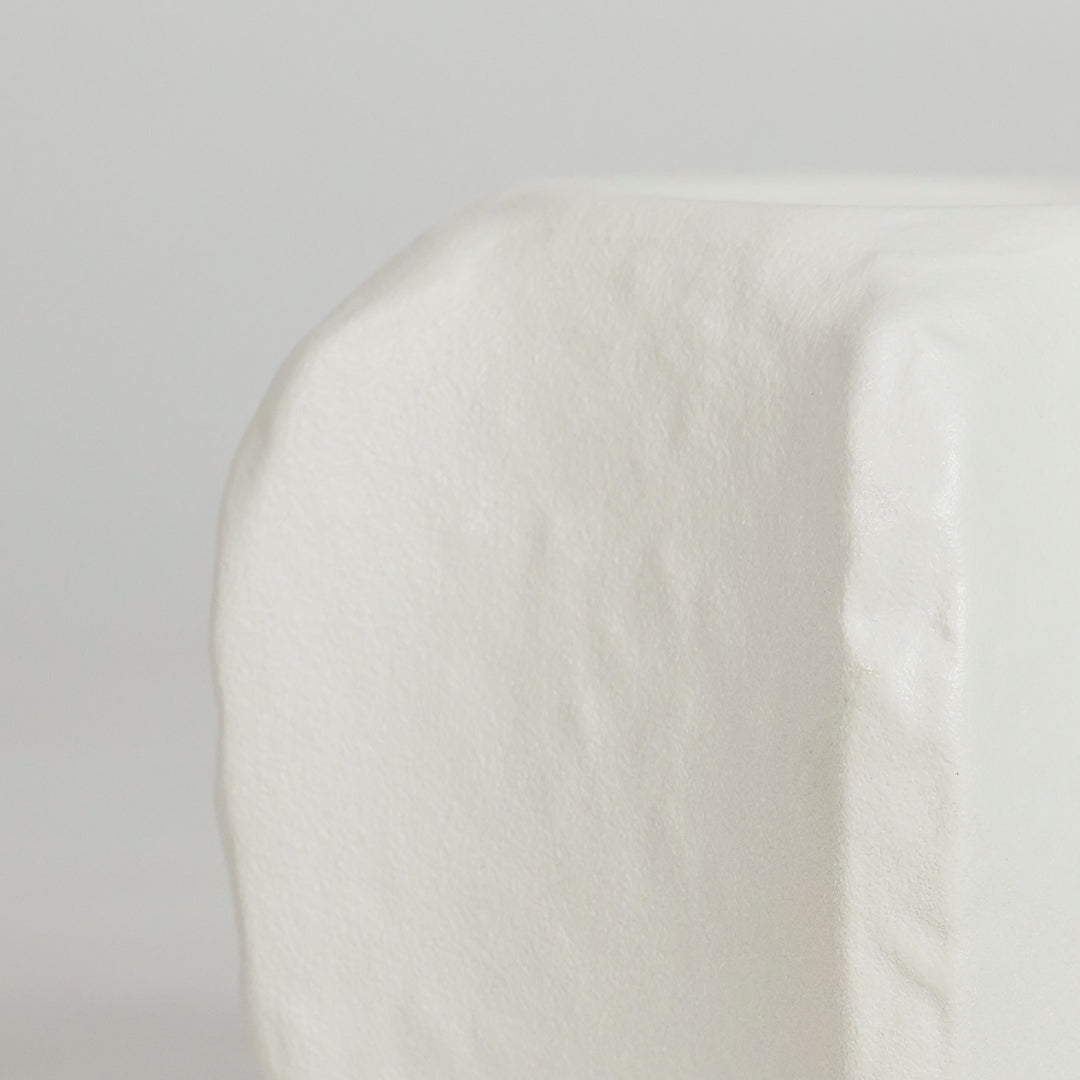 Nuki Small Ceramic Vase With Lid - White
