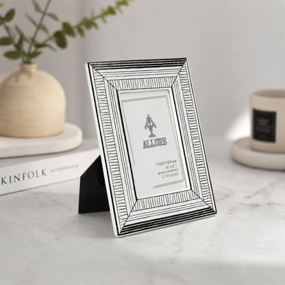 Pinstripe Tabtle Top Photo Frame