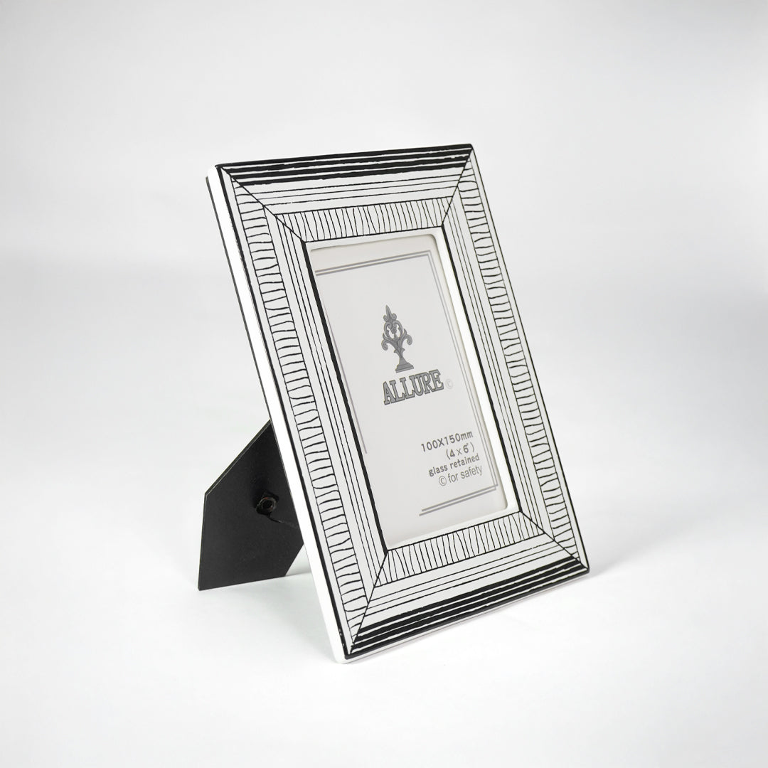 Pinstripe Tabtle Top Photo Frame