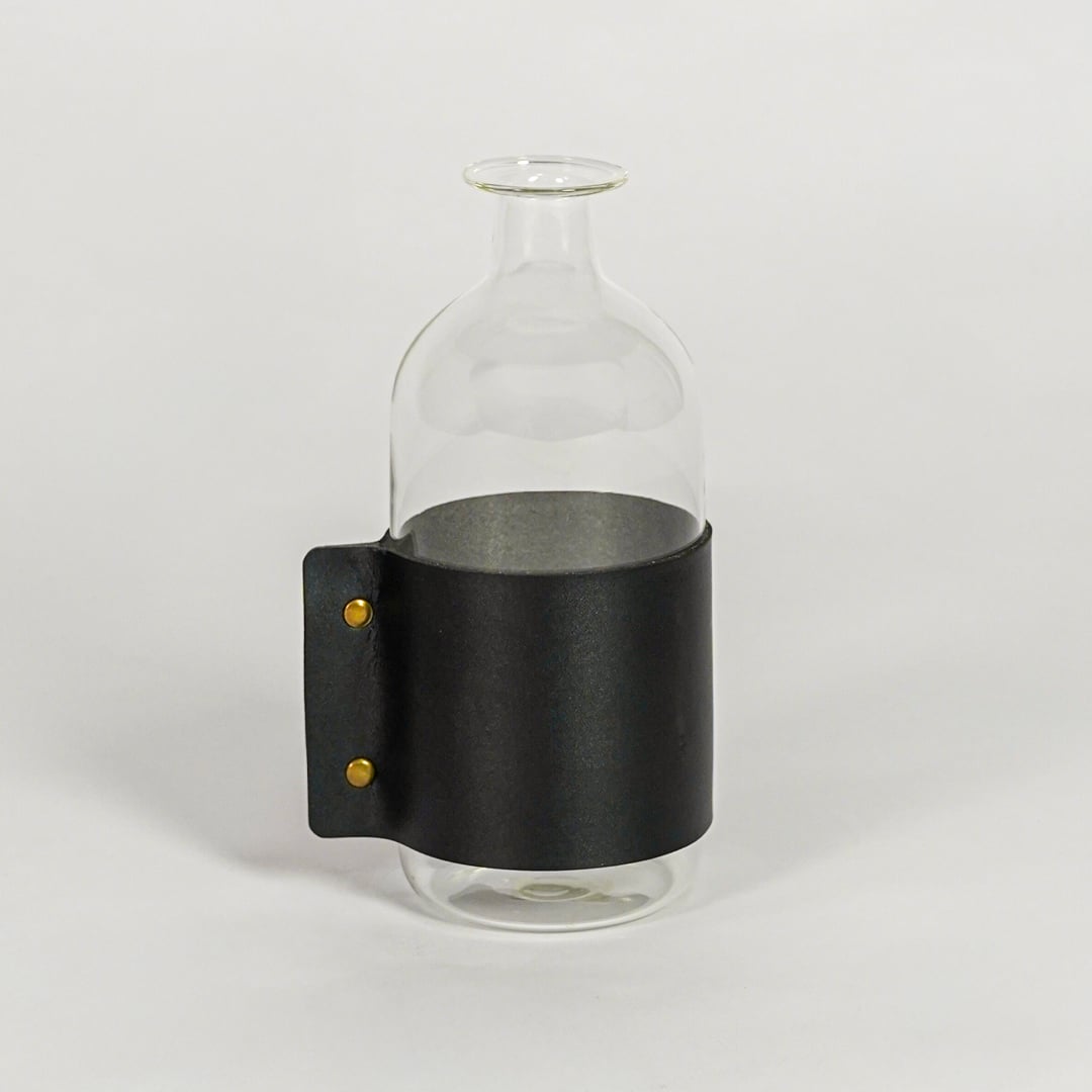 poppy glass vase medium white background