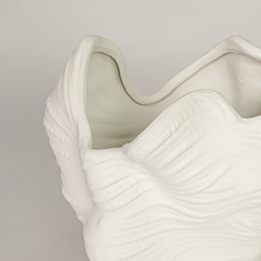 qeyri white ceramic vase closeup