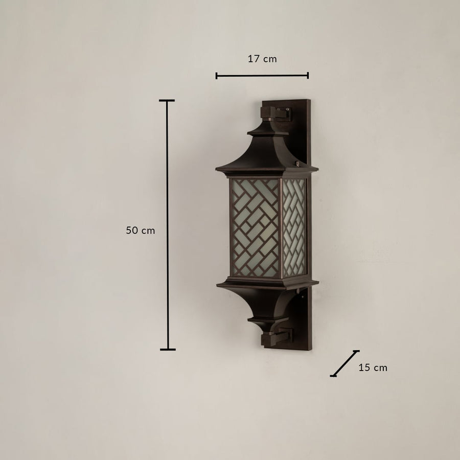 Modern bronze outdoor column wall light dimension image with 50 cm height and basketweave lattice shade for entry decor.