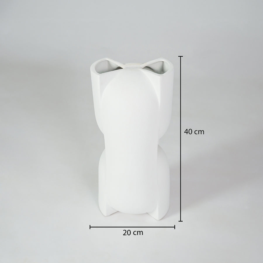 White ceramic floor vase dimension image with 40 cm height and 20 cm width for modern home decor.