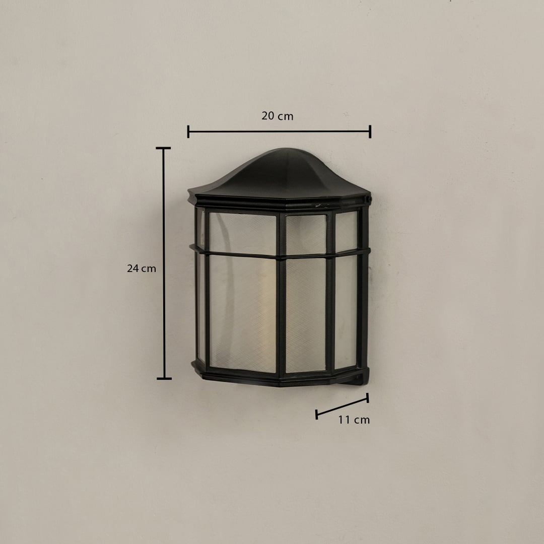 Outdoor wall light dimensions 24 cm height 20 cm width and 11 cm depth are displayed clearly.