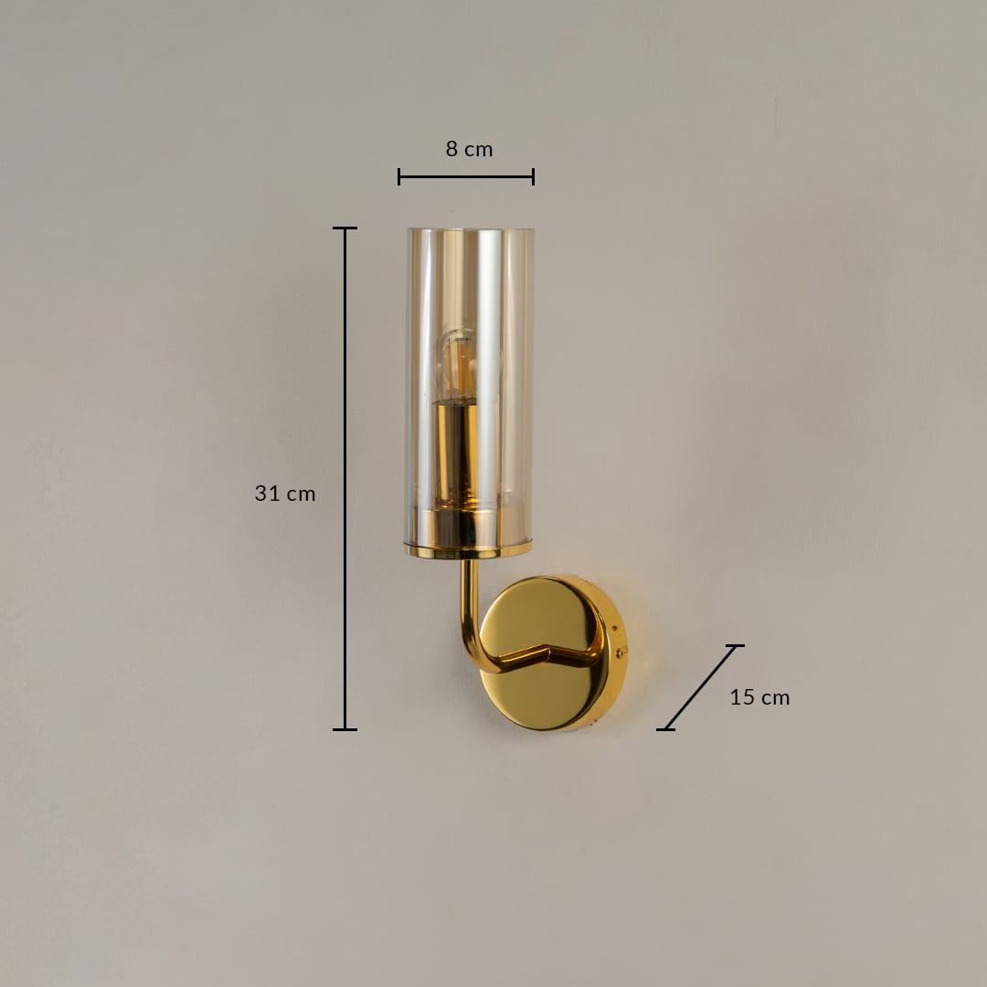 Technical image of wall light showing height 31 cm and depth 15 cm measurements to assist with precise installation planning on walls.
