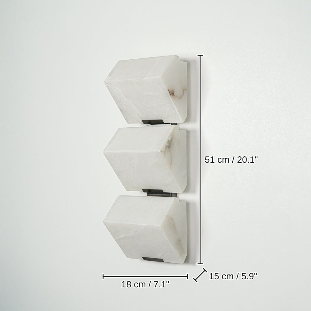 Modern white wall light with geometric cube design, 51 x 18 x 15 cm (20.1 x 7.1 x 5.9 inches) dimensions