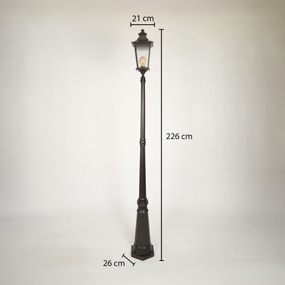 Stratford Traditional Outdoor Lamp Post