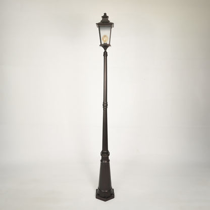 Stratford Traditional Outdoor Lamp Post
