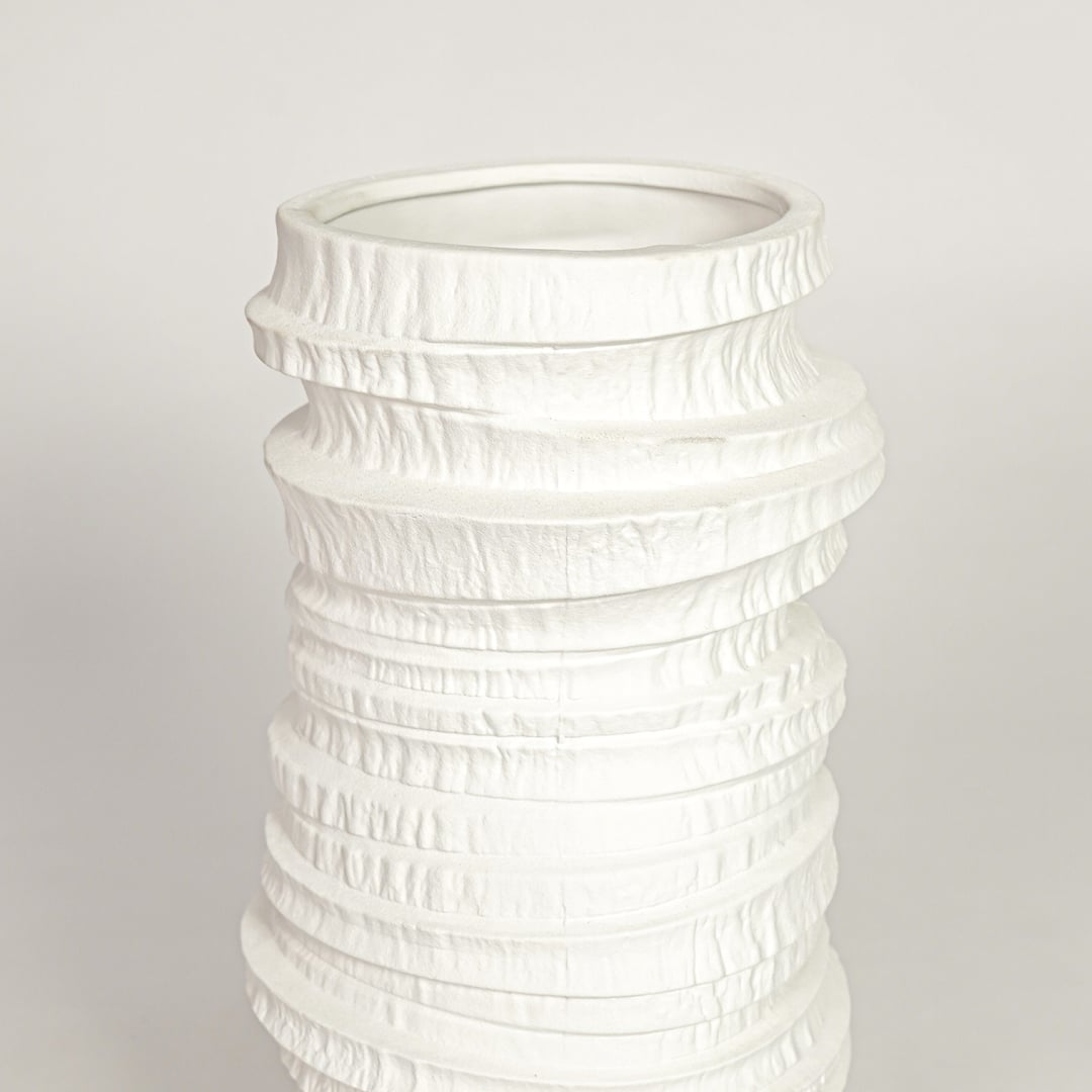 White ceramic decorative vase with detailed layered texture perfect for elegant dried floral display and modern interior decor.