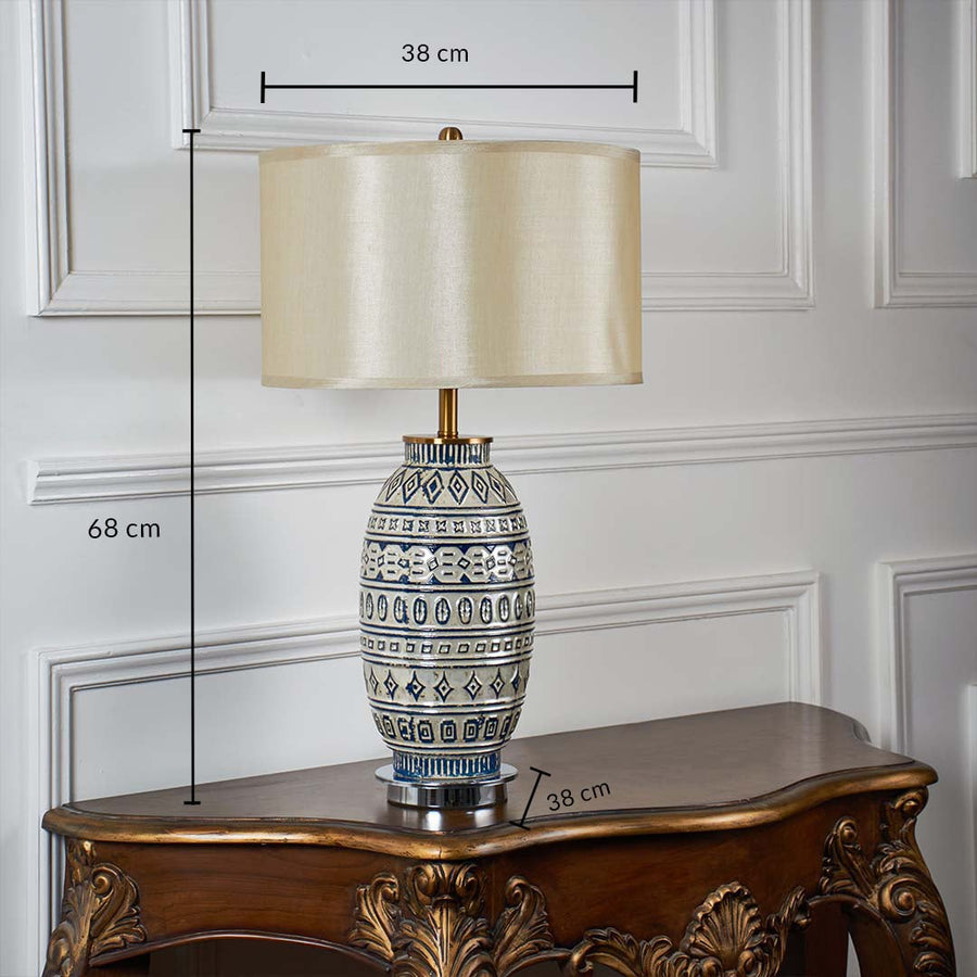 Ceramic table lamp measuring 68 cm height with a 38 cm wide shade and 38 cm base diameter displayed with clear markings on a white backdrop.