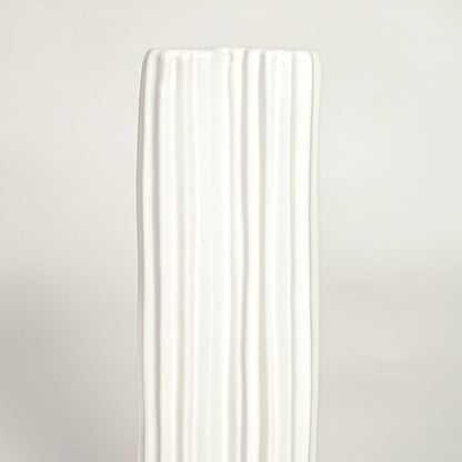 veld white ceramic vase closeup