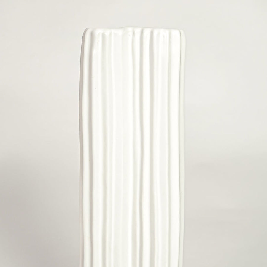 veld white ceramic vase closeup