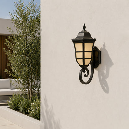 Victorian Era Outdoor Wall Lamp - Black