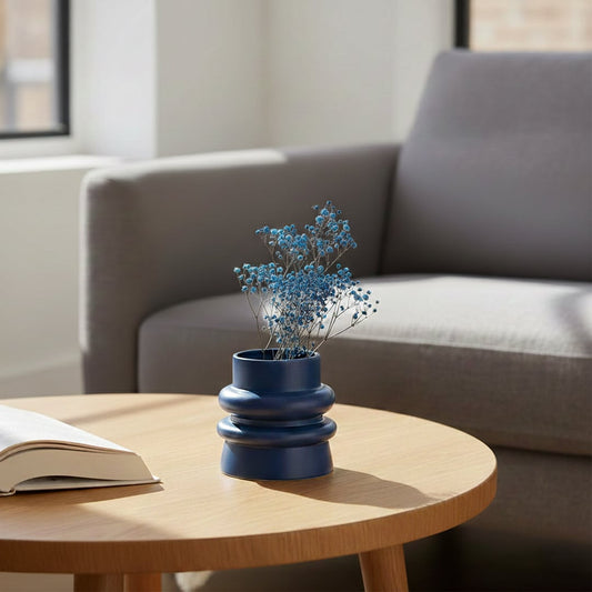 violette vase main lifestyle