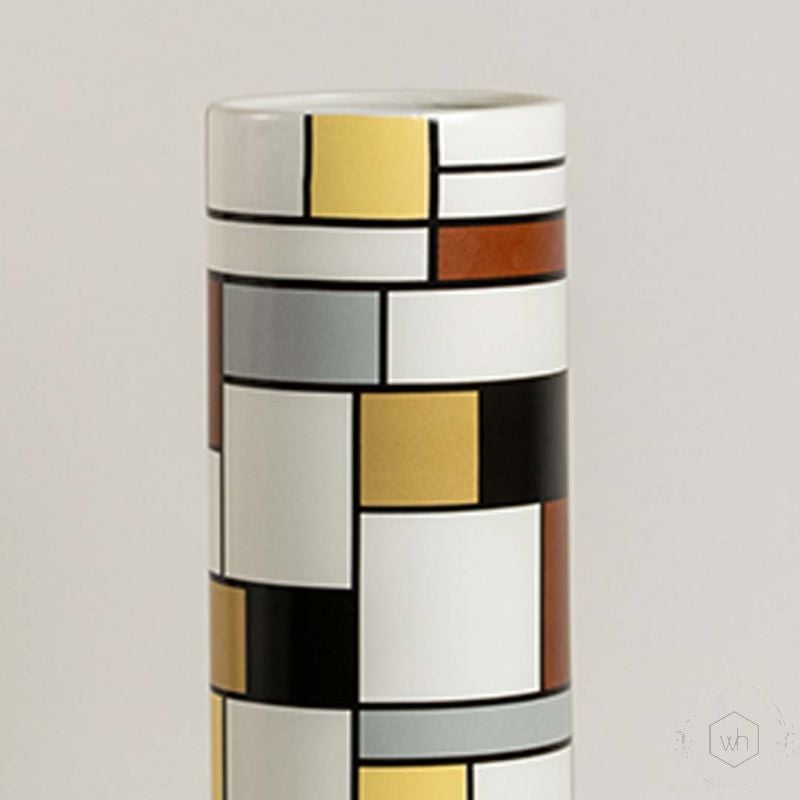 Elissa Vase Large Closeup